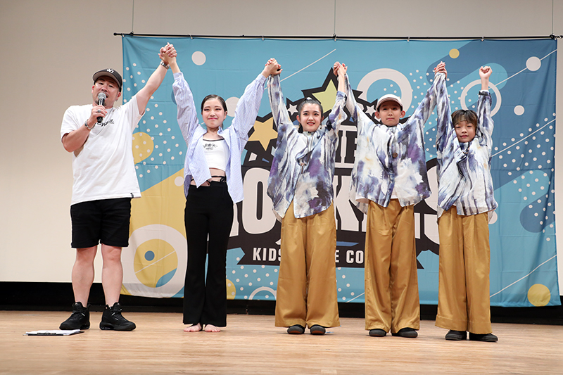 勝ち名乗り
